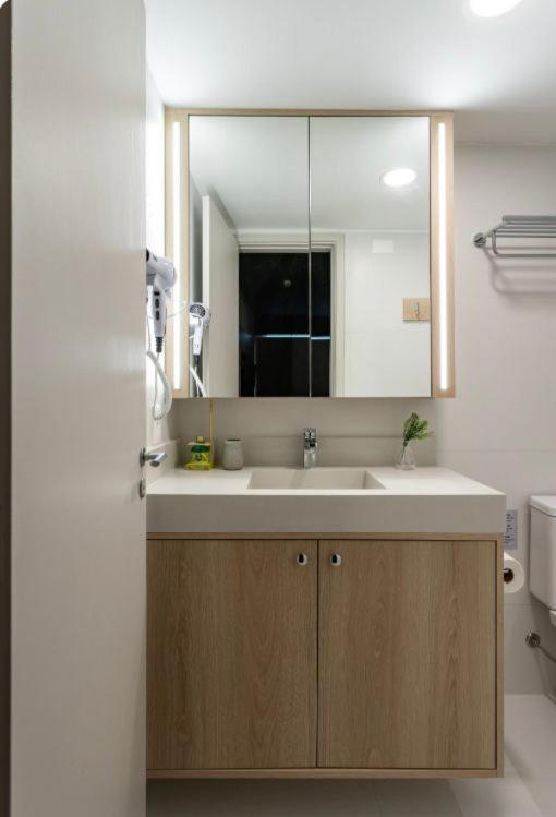 Flat Na Barra Da Tijuca 3 *